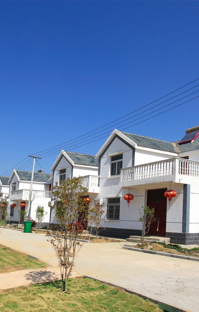 是美丽乡村建设示范之乡, 新农村建设 依托土地整治开展整村推进.
