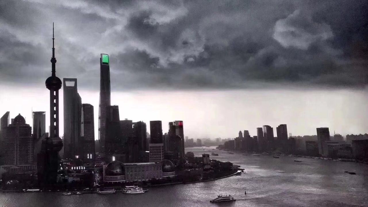 圍觀無數(shù)美國大片，魔都自導的大片看過沒？