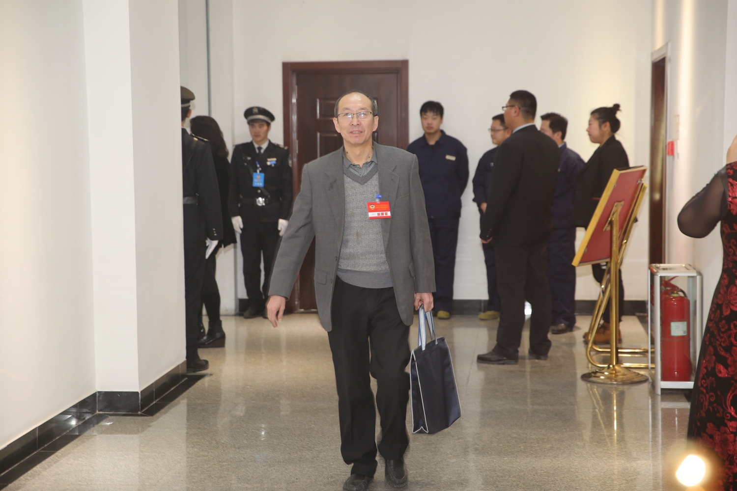 历下两会时间开启！政协委员报到