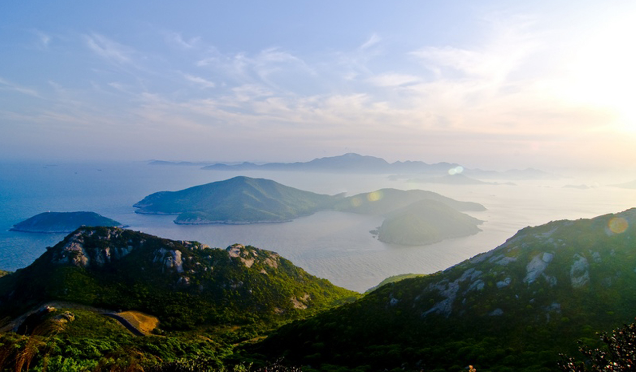 如何前往:在朱家尖大洞岙文化广场乘坐发往筲箕湾 渔村(大青山景区