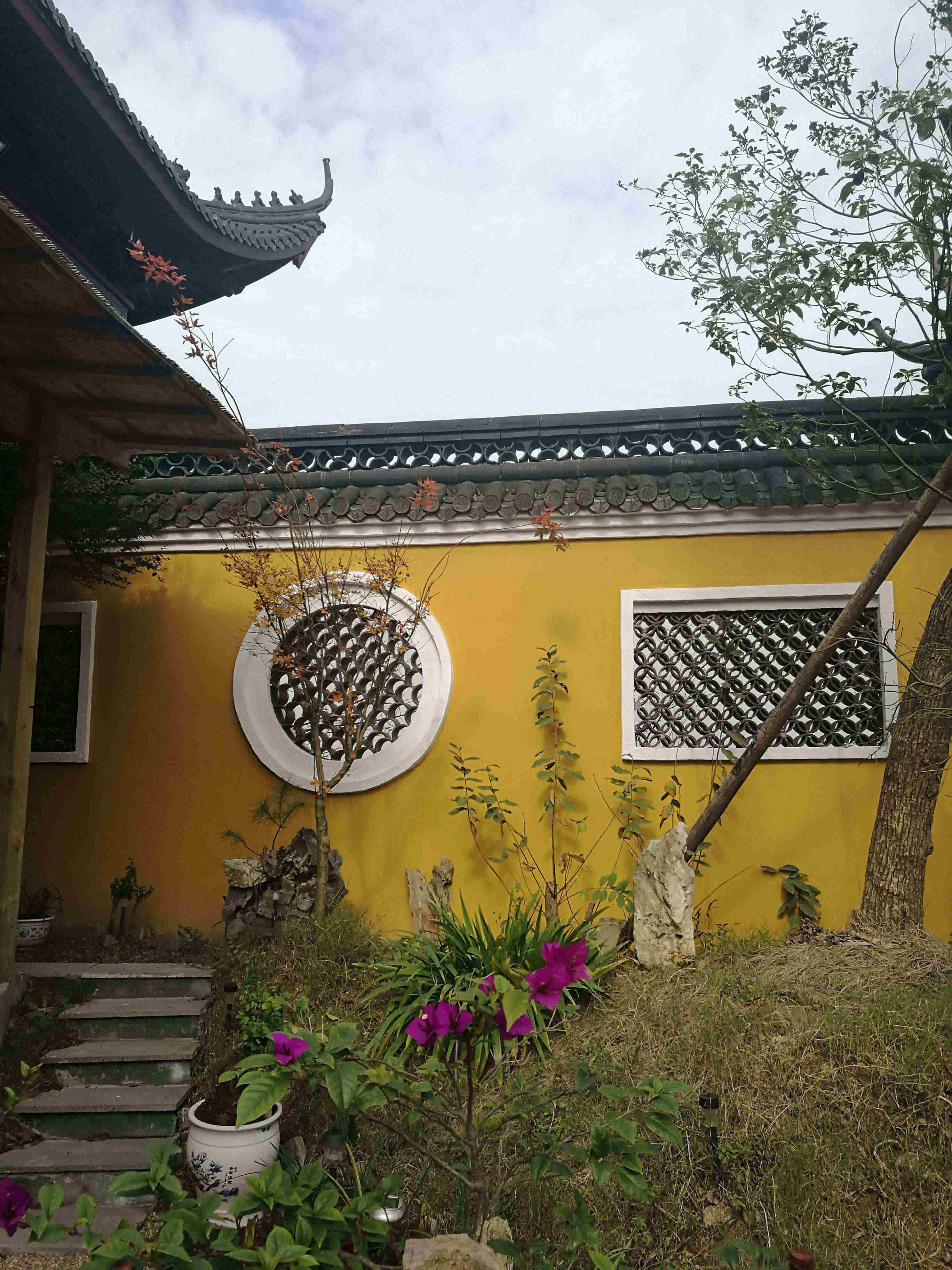 清风寺祝各位春节快乐.
