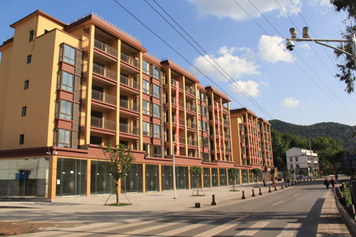 纳溪渠坝镇庆祝国庆67周年