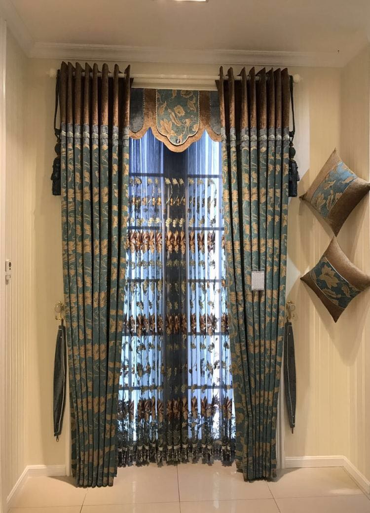 20日-22日三天凡获得鑫亚装饰公司赠送的2千元墙布或窗帘抵现卷的客户