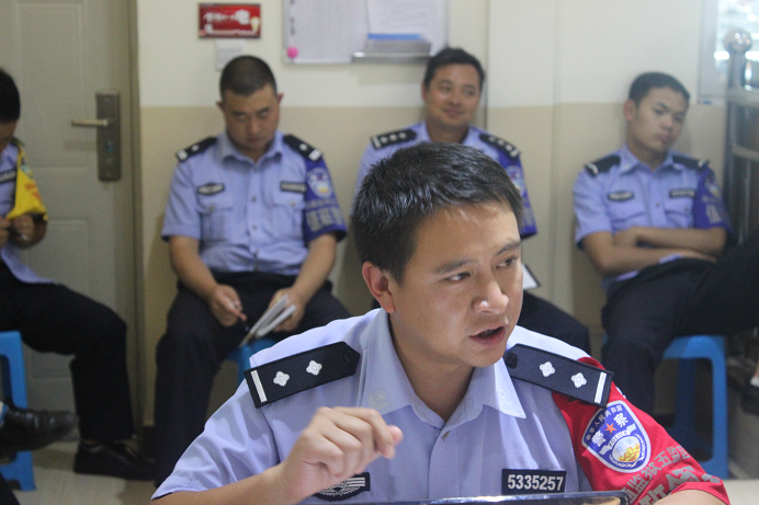 云南省昭通监狱五监区"两学一做"专题学习