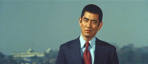 真由美出现了!   矢村警长出现了!