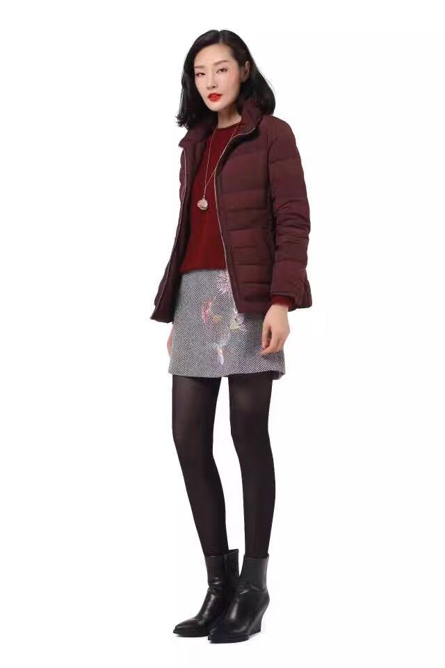 领秀羽绒服温暖你我她