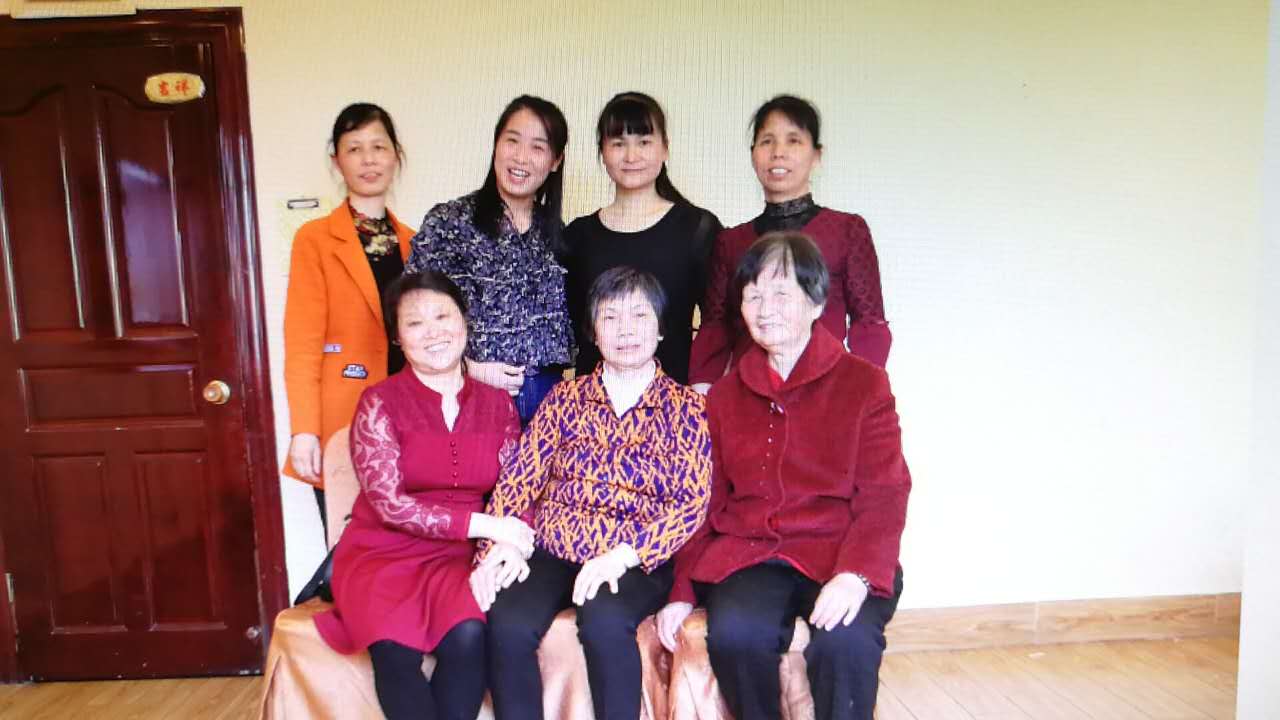 朱绍雄林云凤伉俪金婚纪念