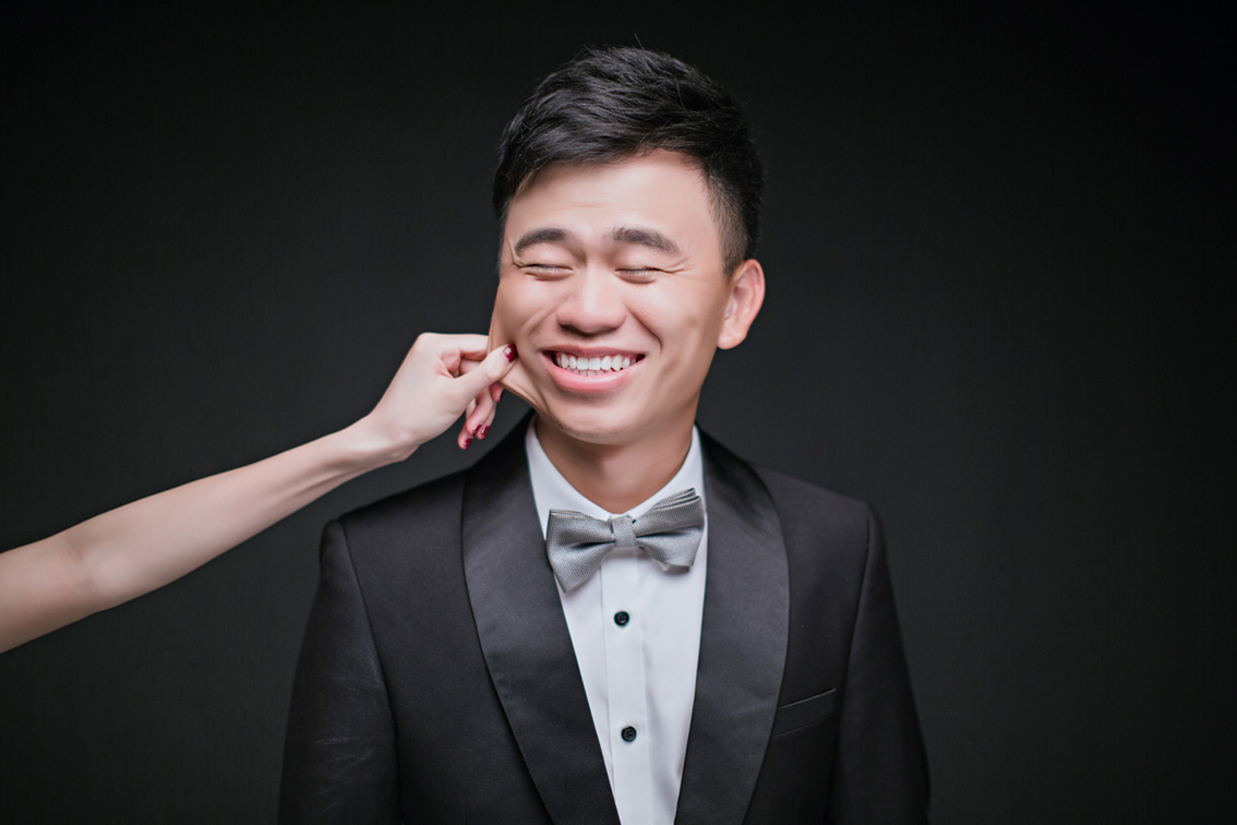 我们结婚啦!李昀黄晓岚诚邀您参加我们的婚礼