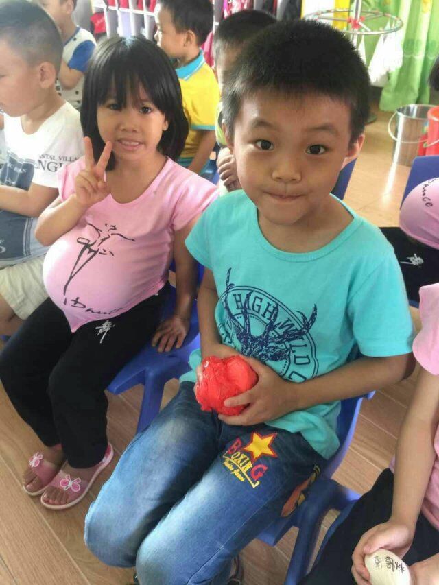 我们小心翼翼的守护      我们的蛋宝宝