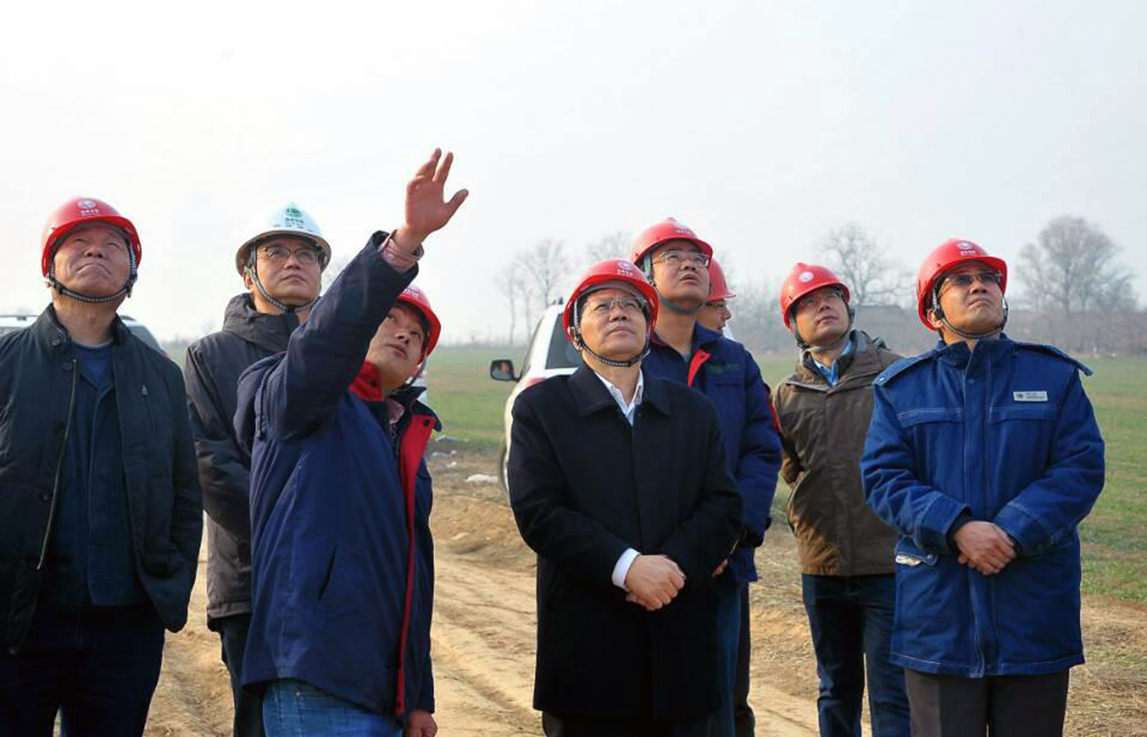 公司总经理卓洪树一行对吉泉工程陕 1标段开展现场安全隐患检查