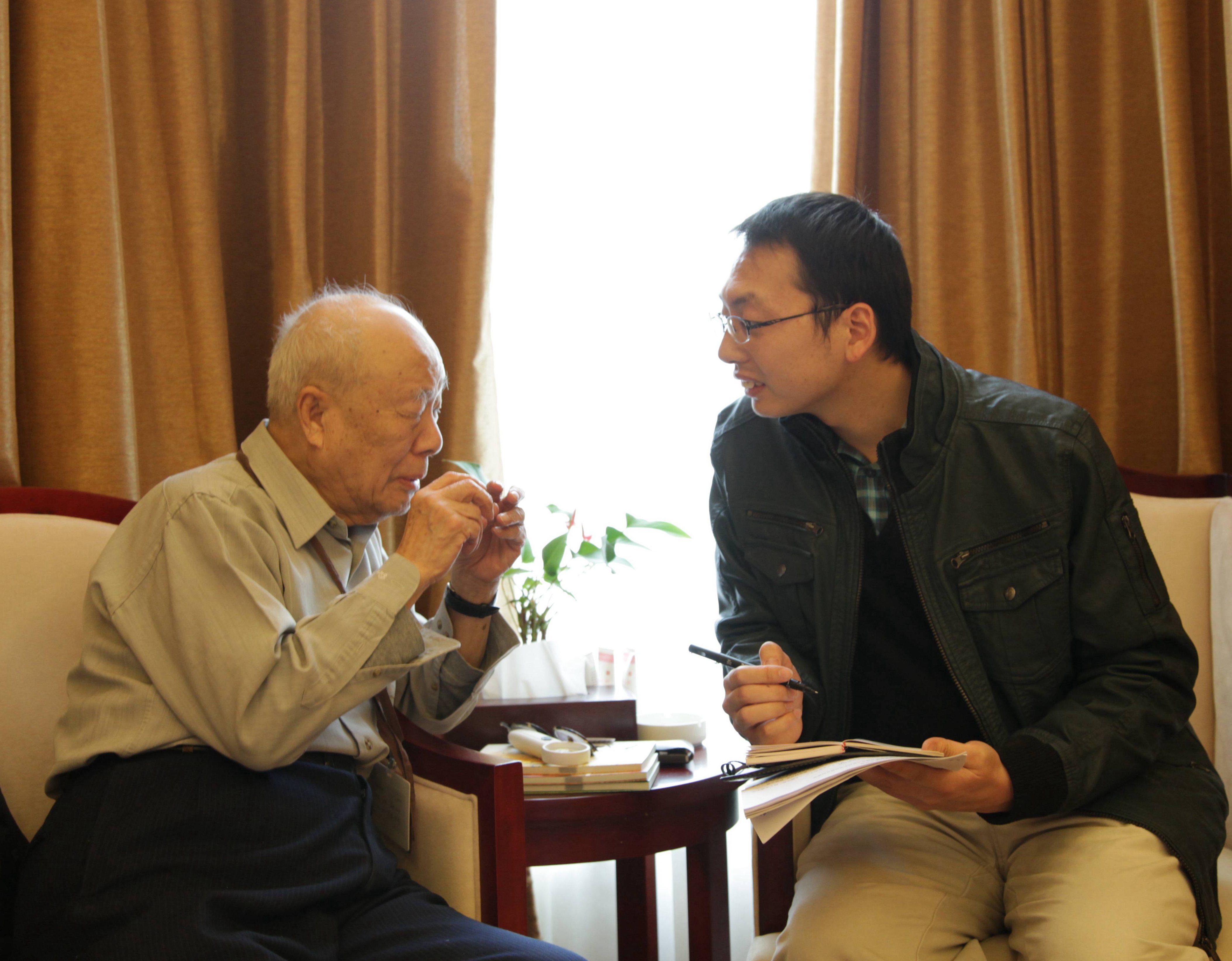 家协会会员 中国书法媒体联谊会理事  北京市书法家协会会员 范秋晗