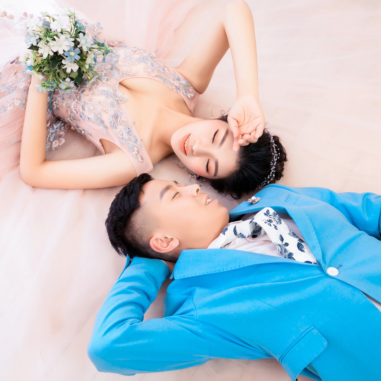 黄理想&赵惠惠的婚礼邀请