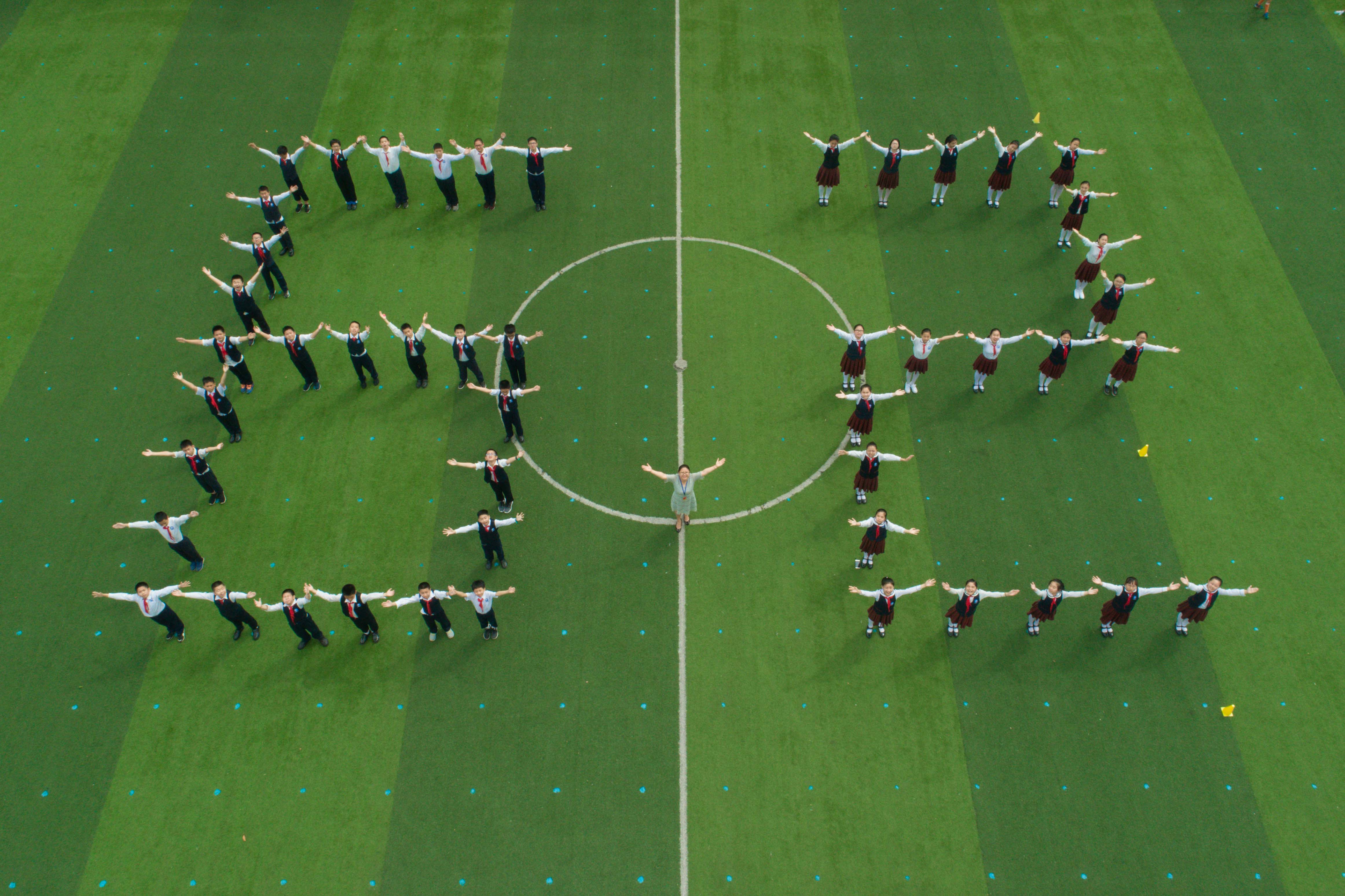 清湖小学六年级2班毕业照