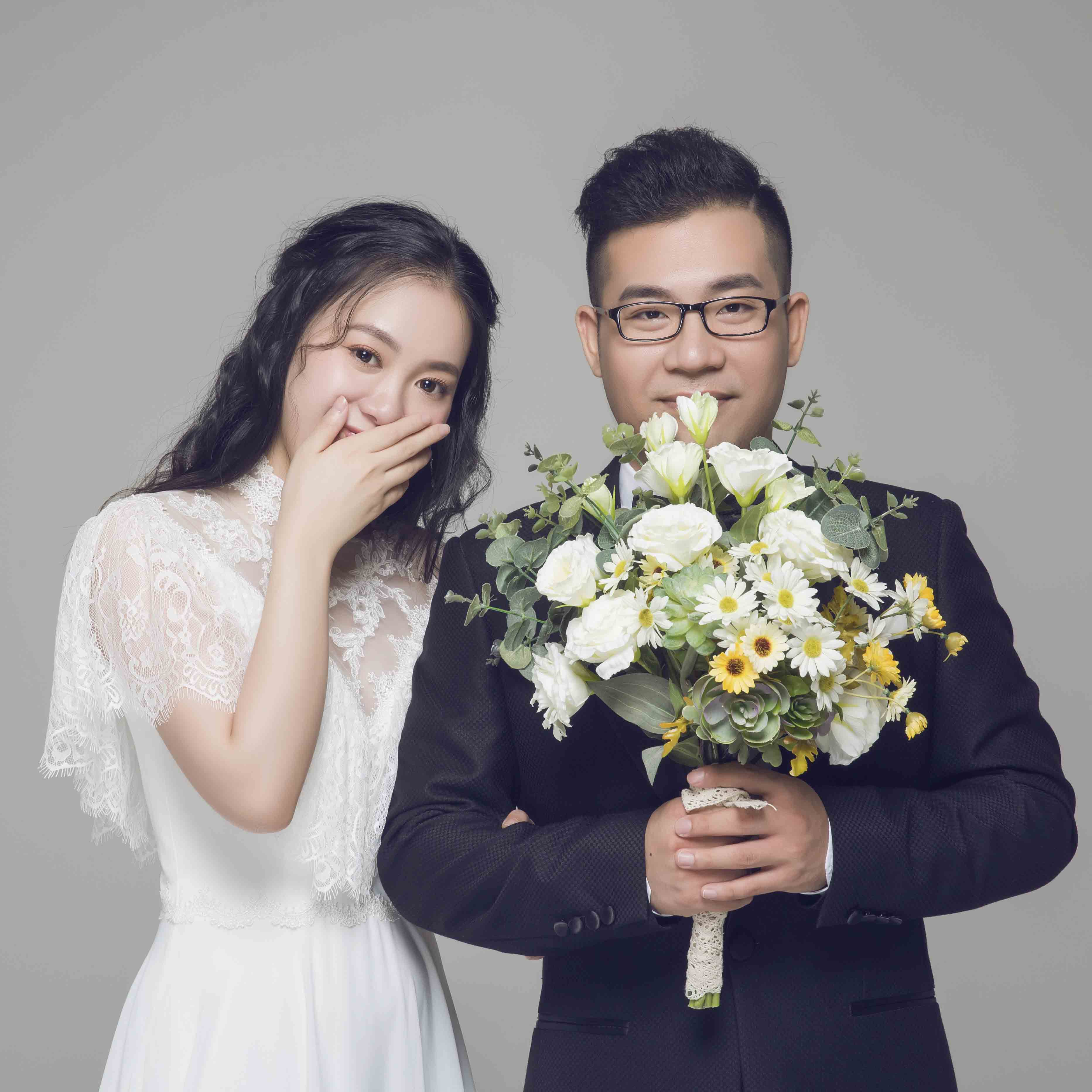 徐伟豪&刘宝琼结婚邀请函刘镇豪十二岁生日邀请函刘梓豪百日宴邀请函