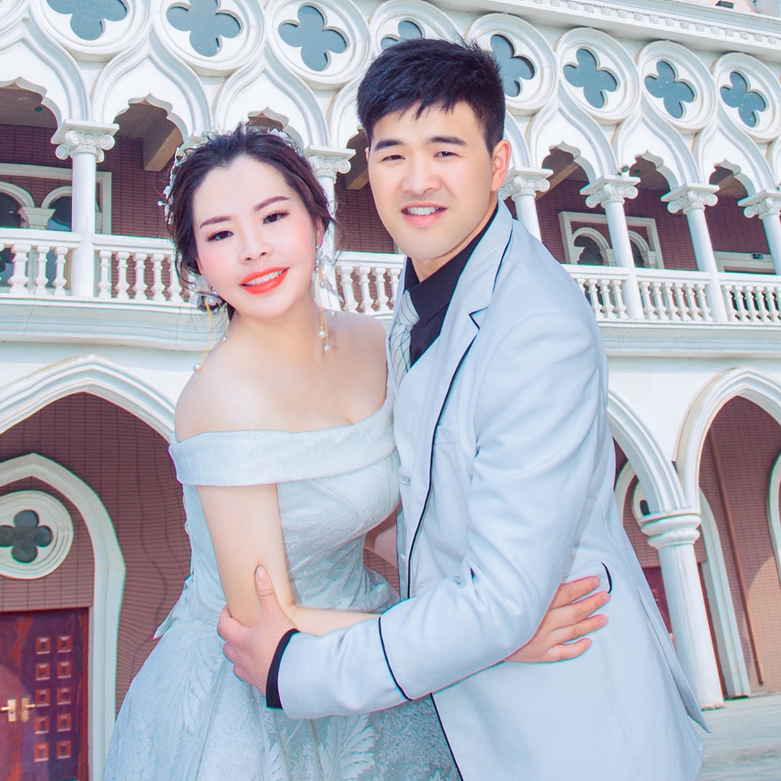 张伟龙&黄义方的婚礼邀请